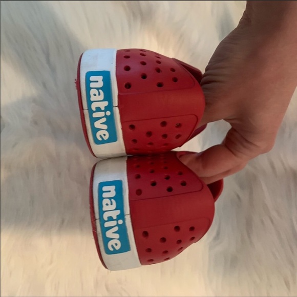 Native red Jefferson slip on shoes - Picture 5 of 7